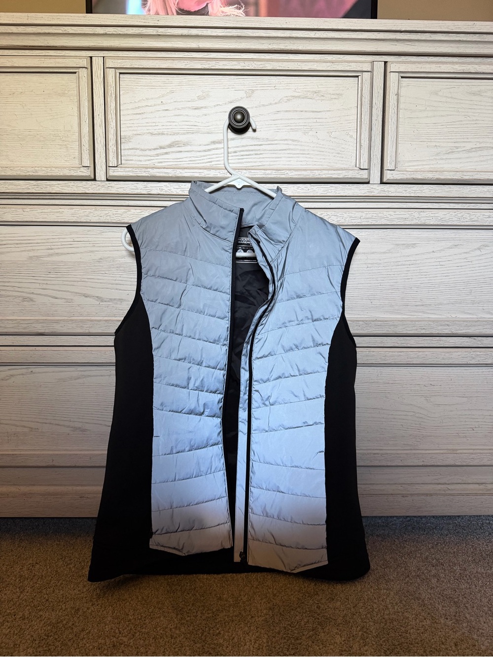Women’s Reflective/Water resistant running vest